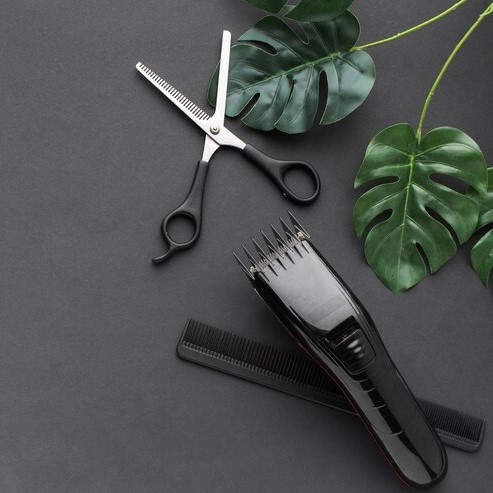 Everest Barbershop Contats Banner