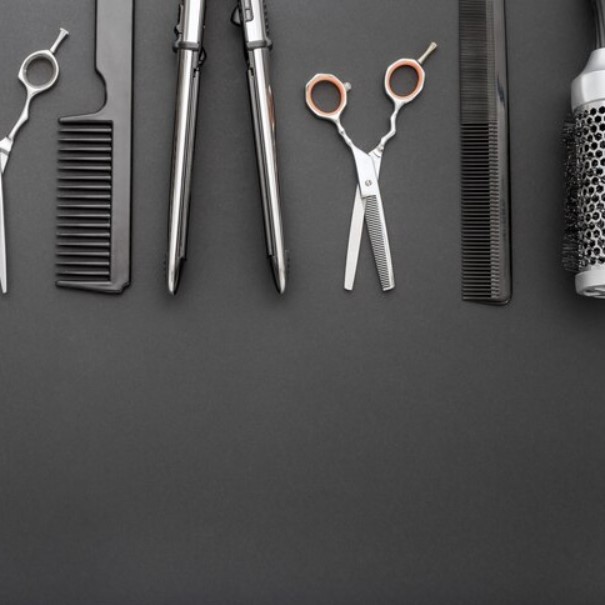 Everest Barbershop Contats Banner